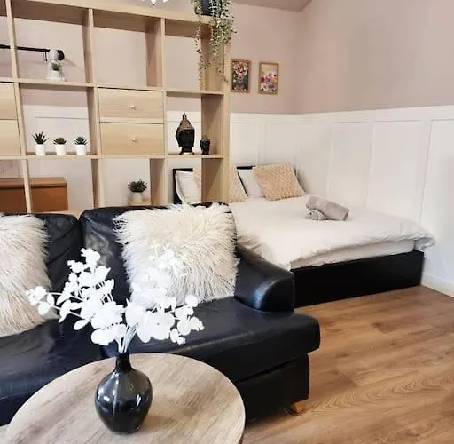 Charming Cottage Next To John Radcliffe Hospital With Free Parking