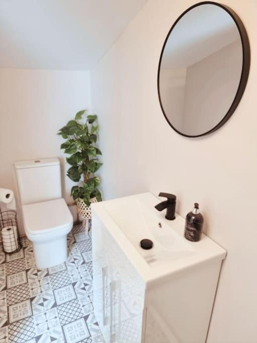 Charming Next To John Radcliffe Hospital With Free Parking Appartement *